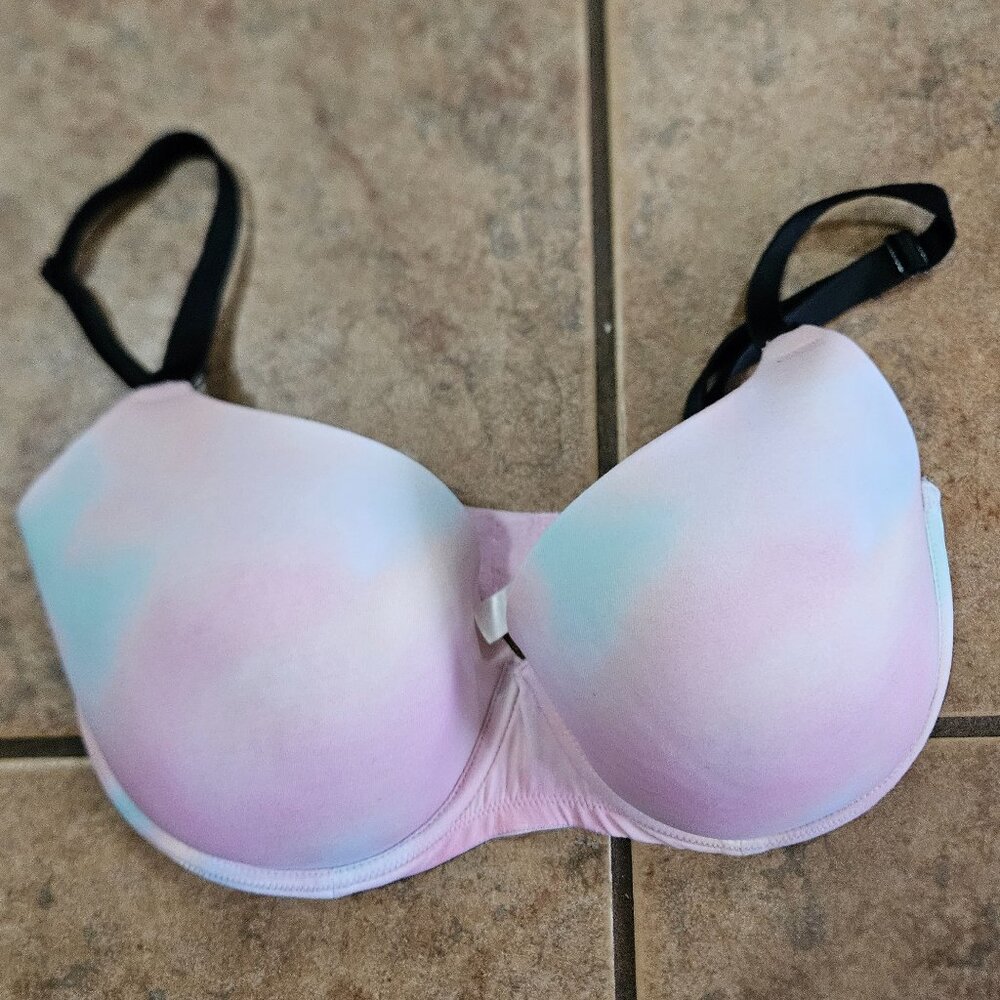 PINK Wear Everywhere lightly lined bra